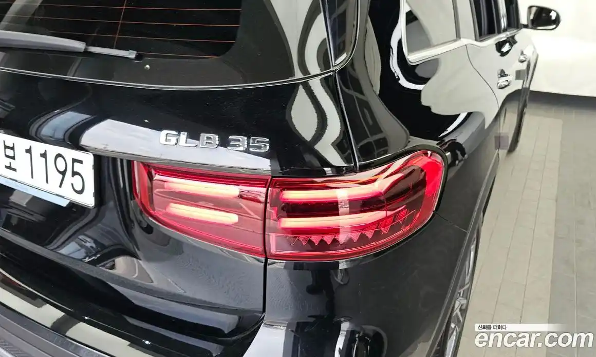 Mercedes-Benz GLB-Class 2024 2.0 гидро, фото 9