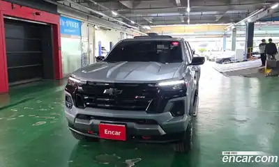 Chevrolet Colorado 2024 2.7 автомат (гидро), миниатюра 3