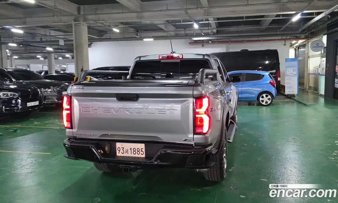 Chevrolet Colorado 2024 2.7 автомат (гидро), фото 4
