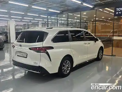 Toyota Sienna 2021 2.5 вариатор, миниатюра 2
