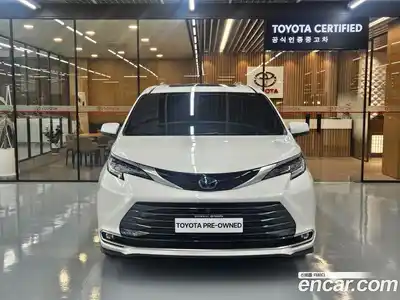 Toyota Sienna 2021 2.5 вариатор, миниатюра 3