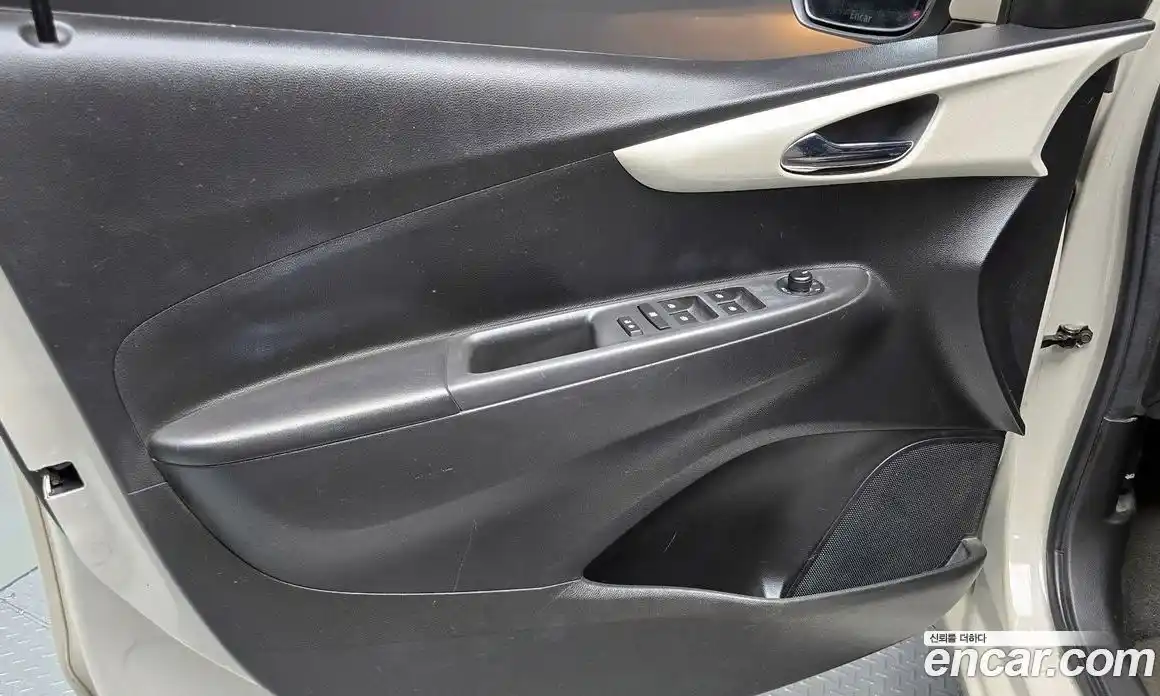 Chevrolet Spark 2015 1.0 автомат (гидро), фото 14