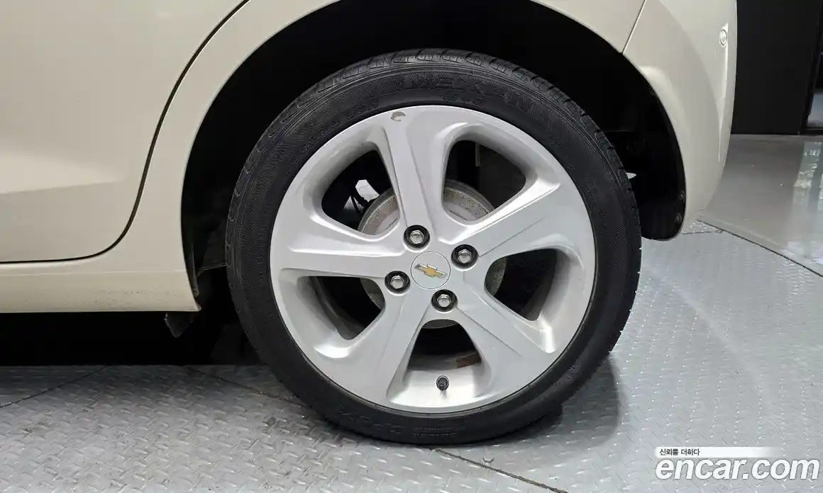 Chevrolet Spark 2015 1.0 автомат (гидро), фото 7