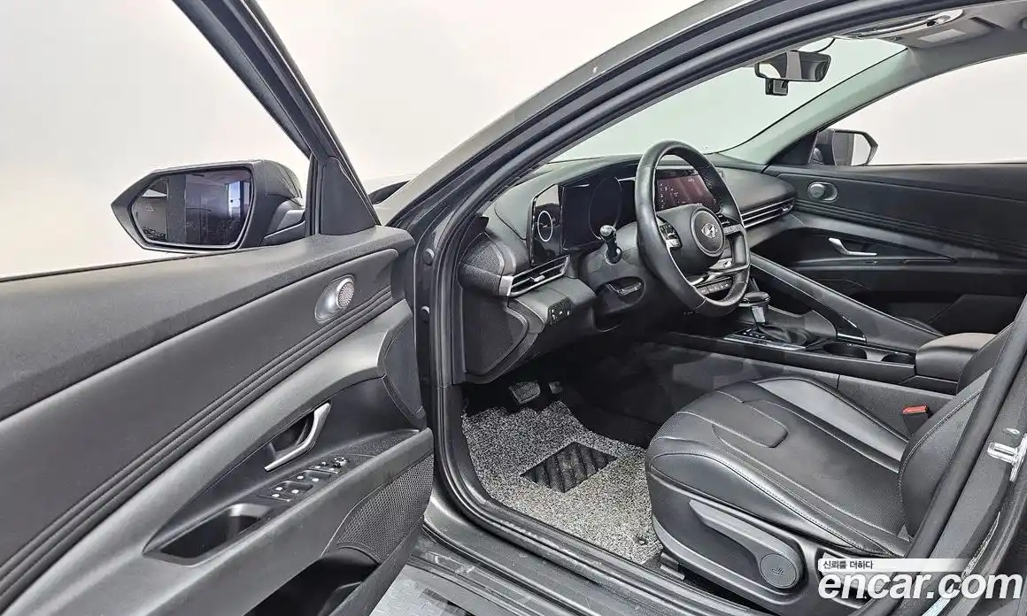 Hyundai Avante 2021 1.6 автомат (гидро), фото 13