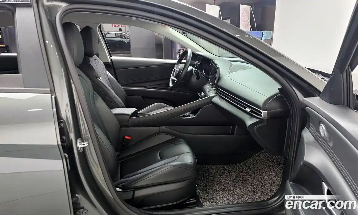 Hyundai Avante 2021 1.6 автомат (гидро), фото 16
