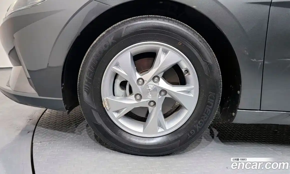 Hyundai Avante 2021 1.6 автомат (гидро), фото 5