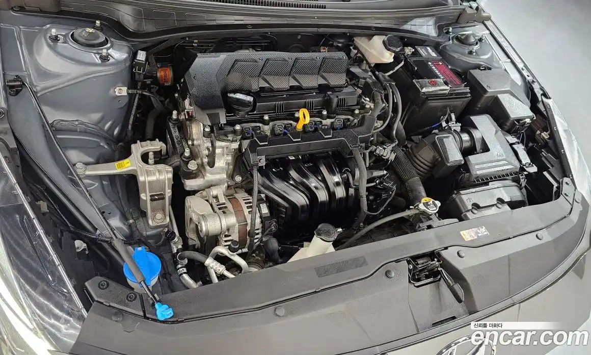 Hyundai Avante 2021 1.6 автомат (гидро), фото 6
