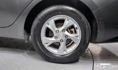 Hyundai Avante 2021 1.6 автомат (гидро), миниатюра 7
