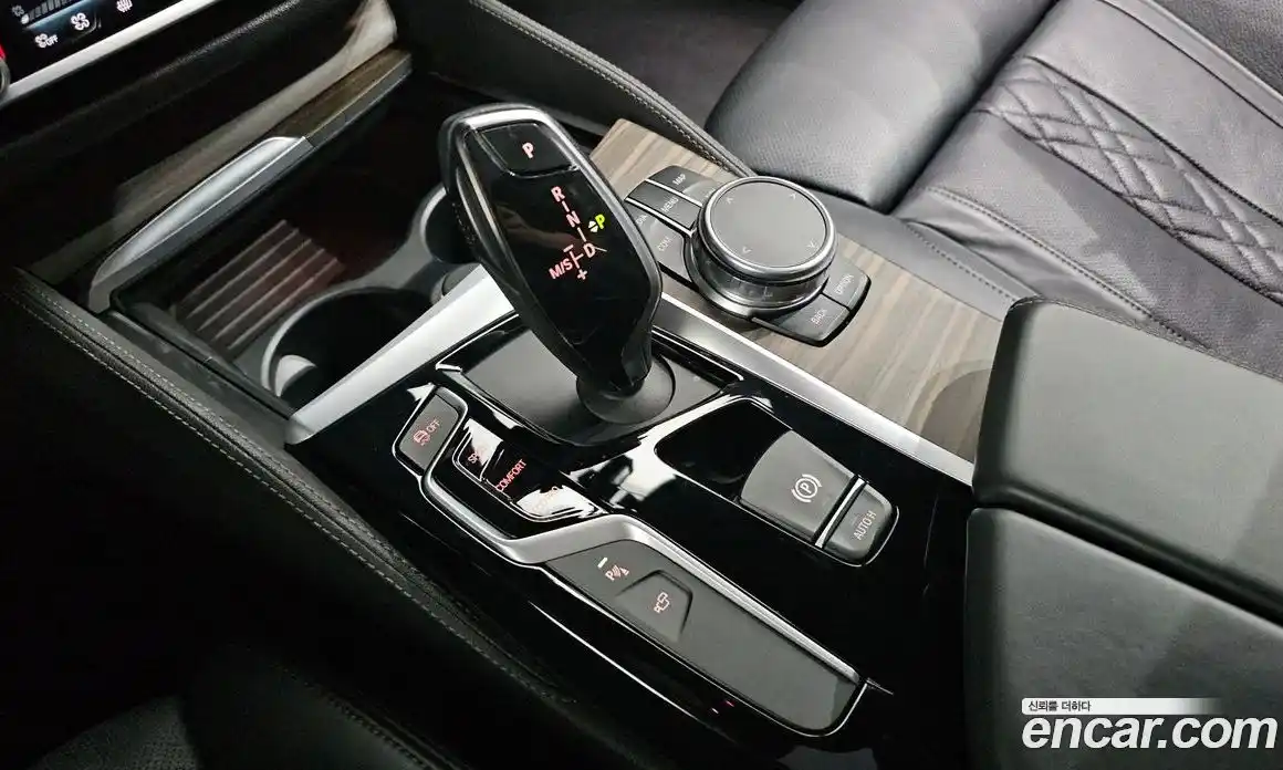 BMW 5 серия 2017 2.0 автомат (гидро), фото 12