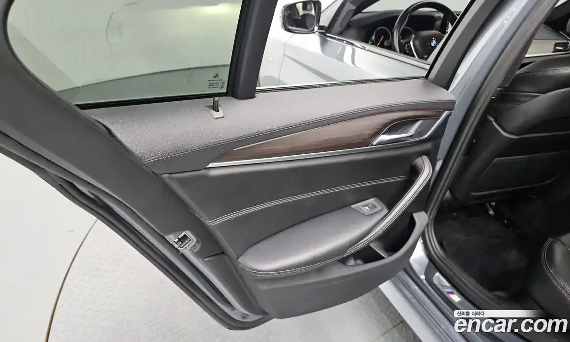 BMW 5 серия 2017 2.0 автомат (гидро), фото 15
