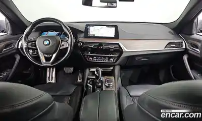 BMW 5 серия 2017 2.0 автомат (гидро), миниатюра 10