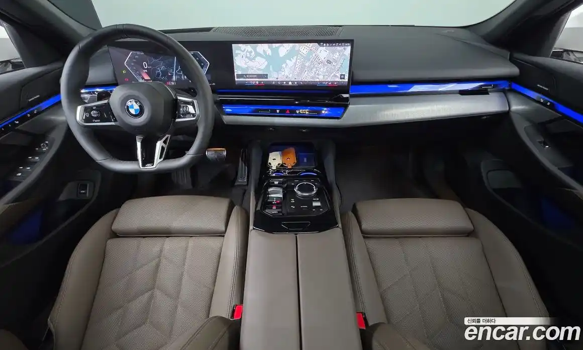 BMW 5-Series 2025 2.0 гидро, фото 7