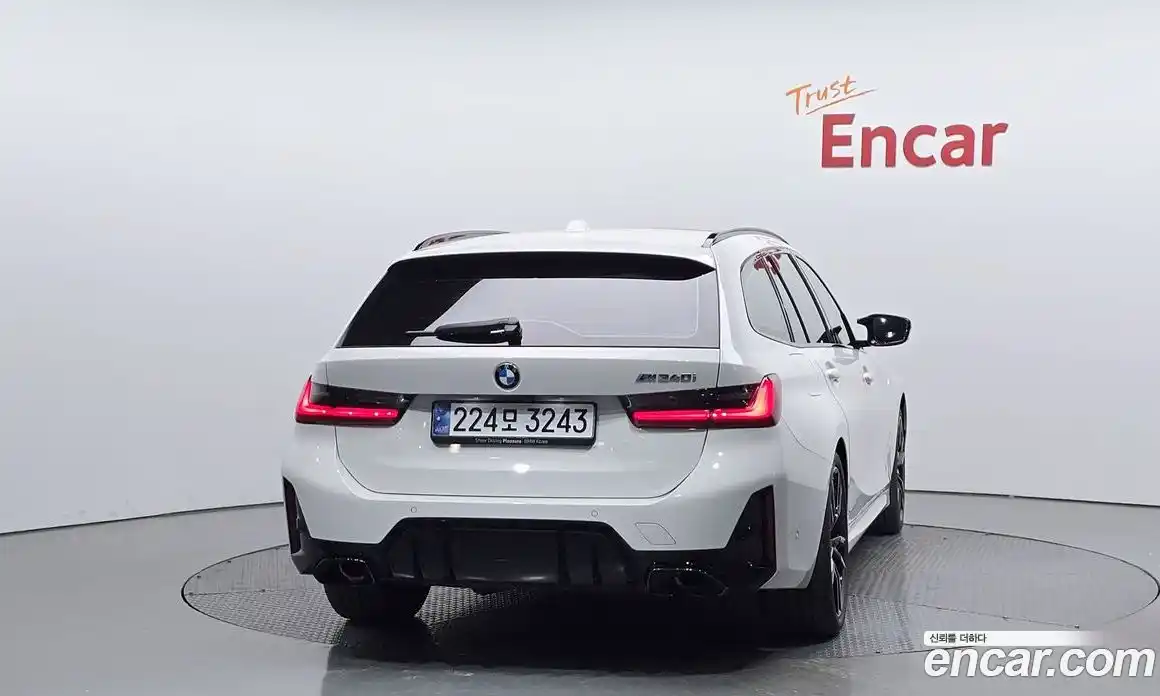 BMW 3 серия 2025 3.0 автомат (гидро), фото 4