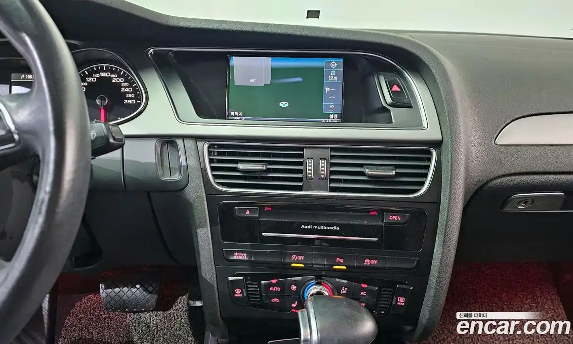 Audi A4 2012 2.0 автомат (гидро), фото 13