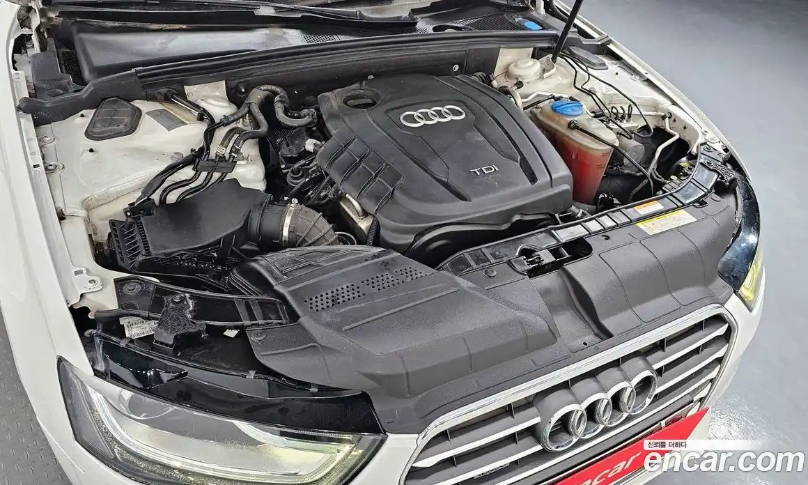 Audi A4 2012 2.0 автомат (гидро), фото 6