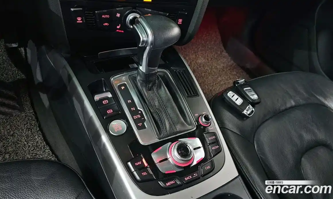 Audi A4 2012 2.0 автомат (гидро), фото 9