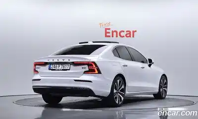 Volvo S60 2023 2.0 автомат (гидро), миниатюра 2