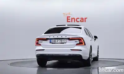 Volvo S60 2023 2.0 автомат (гидро), миниатюра 4