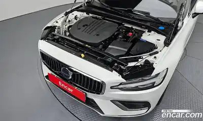 Volvo S60 2023 2.0 автомат (гидро), миниатюра 6