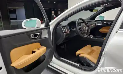 Volvo S60 2023 2.0 автомат (гидро), миниатюра 10