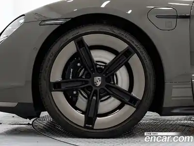 Porsche Taycan 2025 0.1 автомат (гидро), миниатюра 5