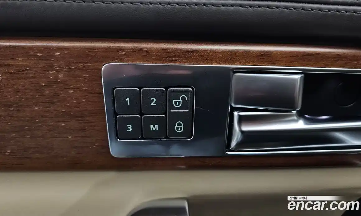 Land Rover Discovery 2016 3.0 автомат (гидро), фото 18