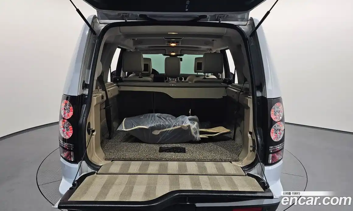 Land Rover Discovery 2016 3.0 автомат (гидро), фото 19