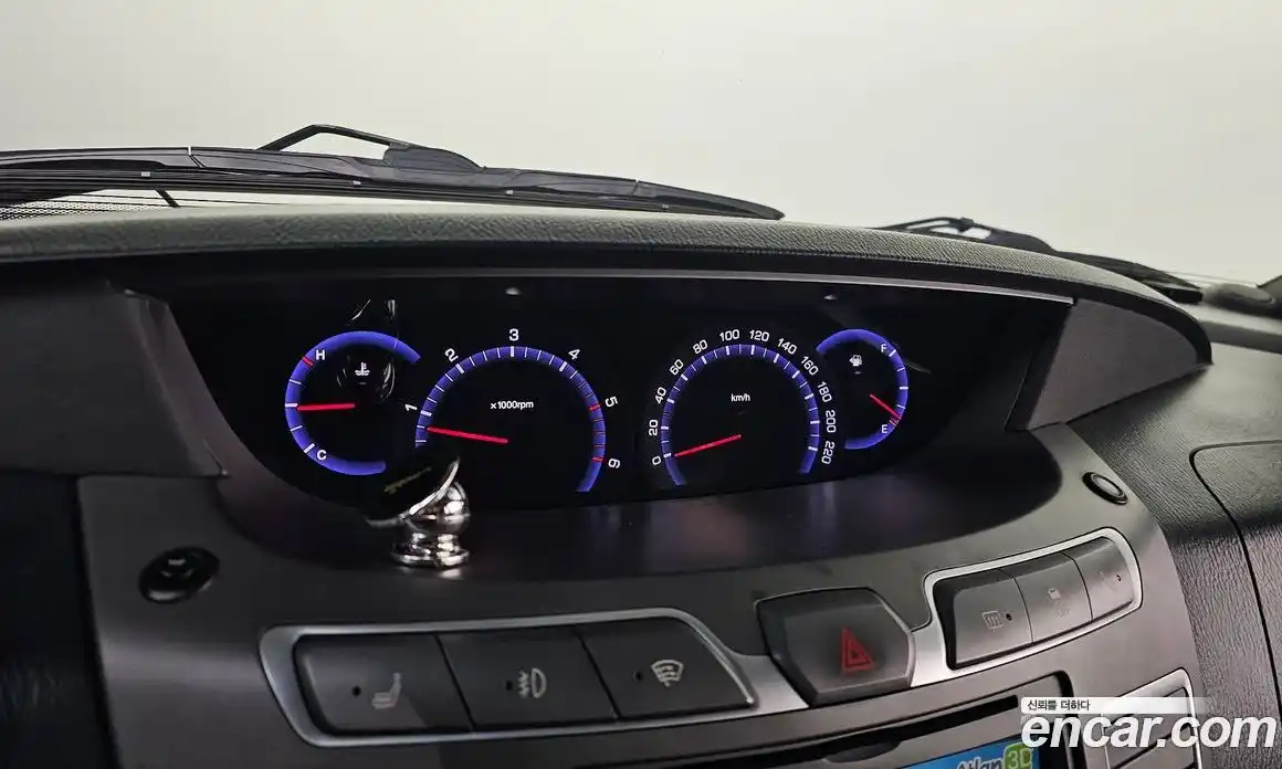 SsangYong Korando 2015 2.0 автомат (гидро), фото 16