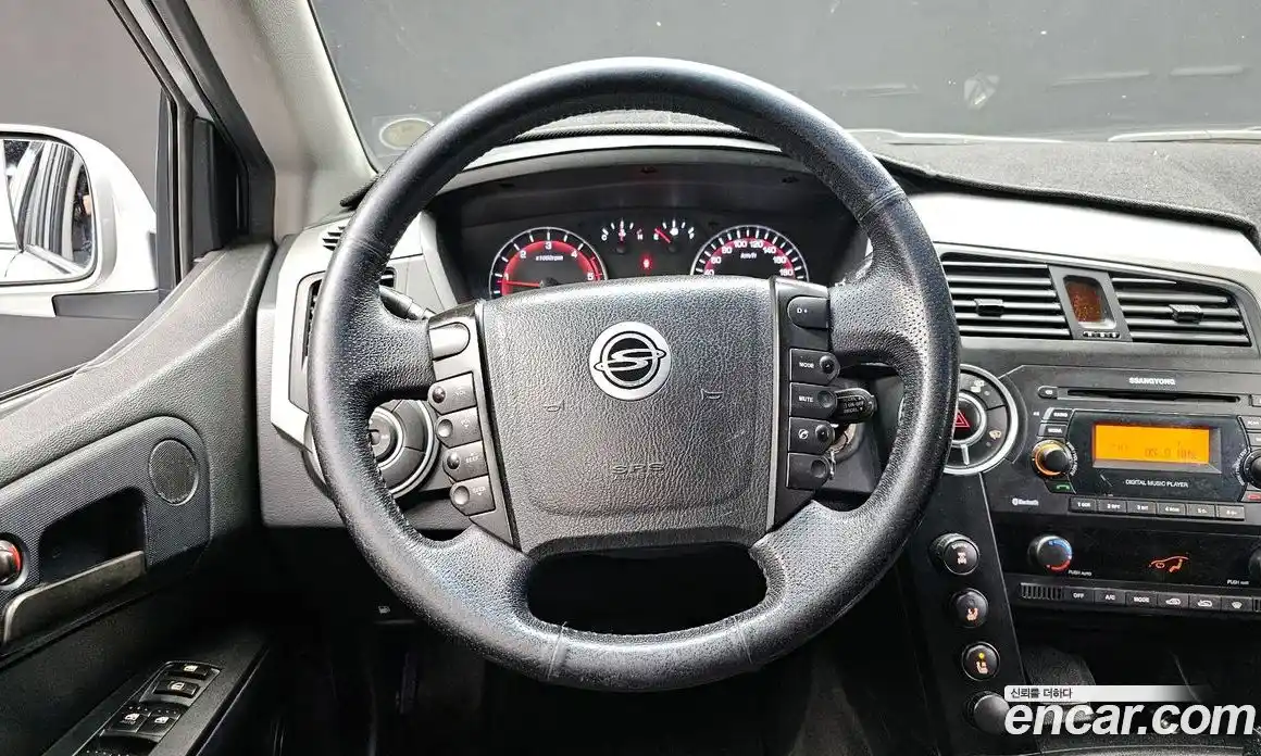 SsangYong Korando 2012 2.0 автомат (гидро), фото 12