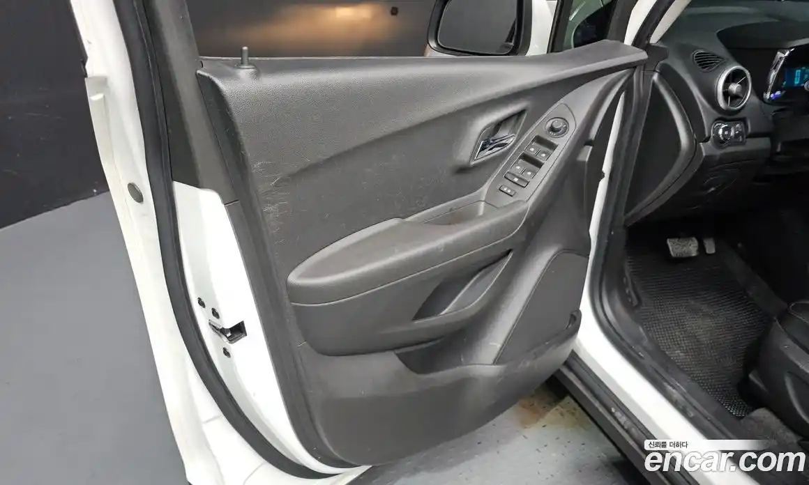 Chevrolet Trax 2015 1.4 автомат (гидро), фото 14