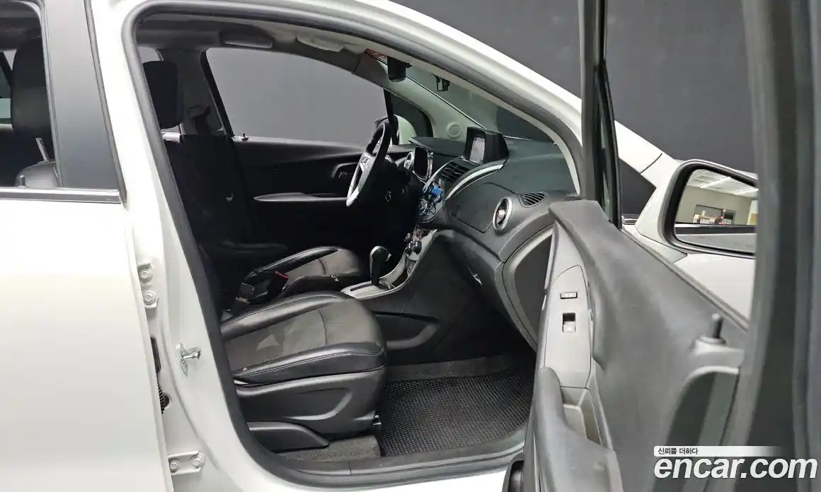 Chevrolet Trax 2015 1.4 автомат (гидро), фото 23