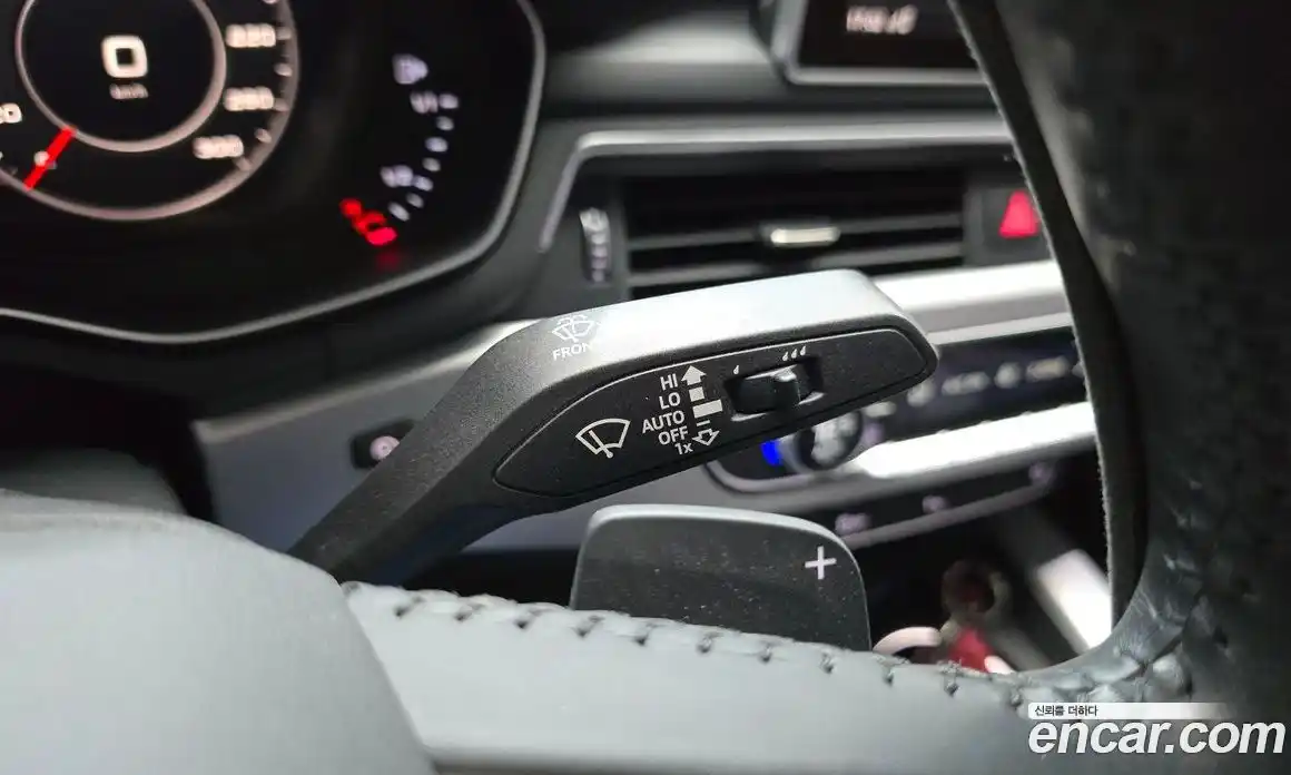 Audi A4 2019 2.0 автомат (гидро), фото 17