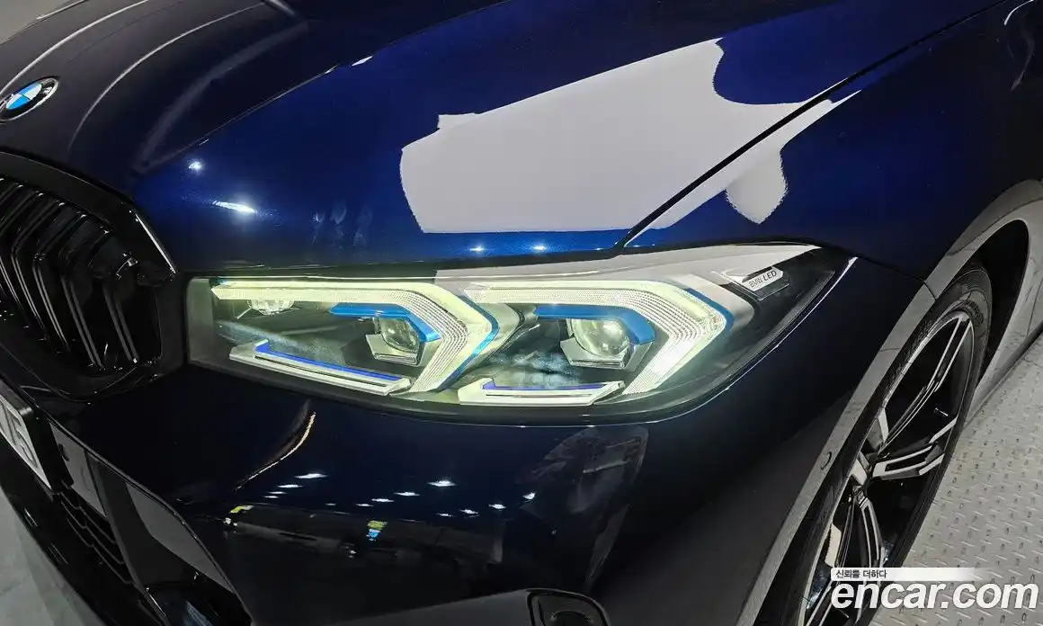 BMW 3-Series 2025 2.0 гидро, фото 8