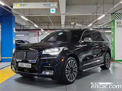 Lincoln Aviator