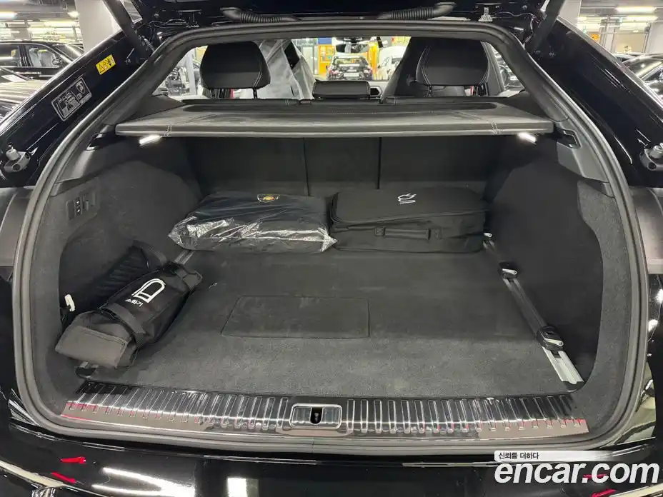 Lamborghini Urus 2025 4.0 гидро, фото 14
