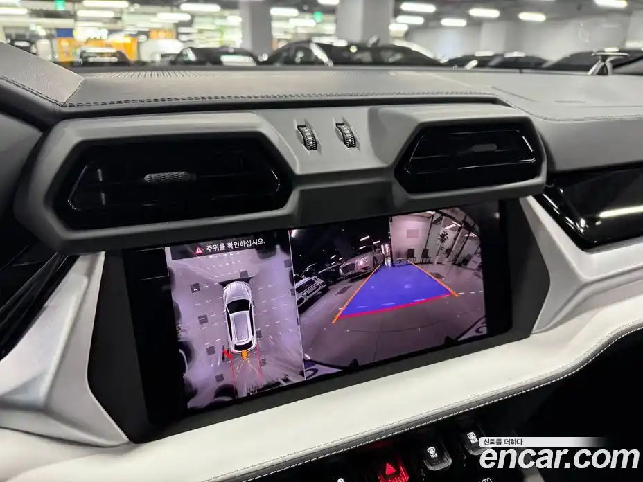 Lamborghini Urus 2025 4.0 гидро, фото 9