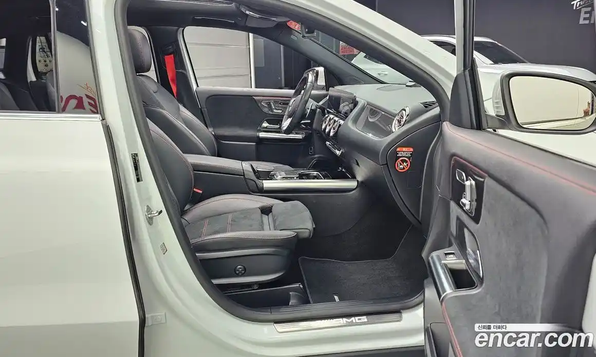 Mercedes-Benz GLA-Class 2022 2.0 гидро, фото 11