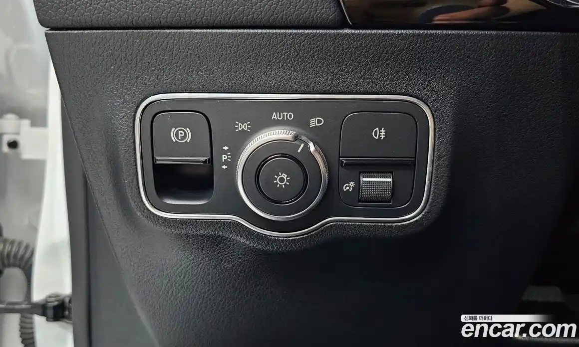 Mercedes-Benz GLA-Class 2022 2.0 гидро, фото 18
