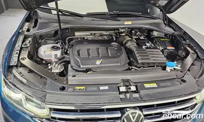 Volkswagen Tiguan 2021 2.0 автомат (гидро), миниатюра 6