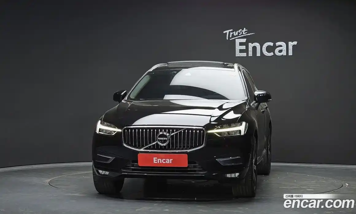 Volvo XC60 2020 2.0 автомат (гидро), фото 3