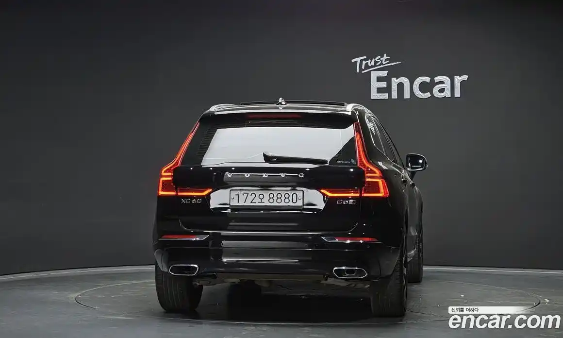 Volvo XC60 2020 2.0 автомат (гидро), фото 4