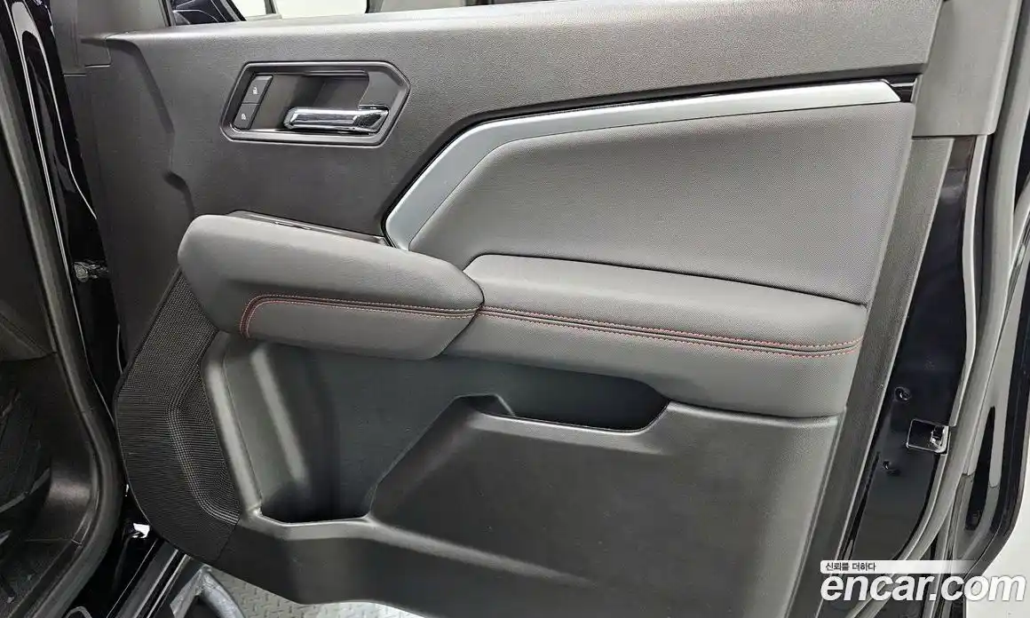 Chevrolet Colorado 2024 2.7 автомат (гидро), фото 14
