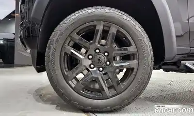 Chevrolet Colorado 2024 2.7 автомат (гидро), миниатюра 5