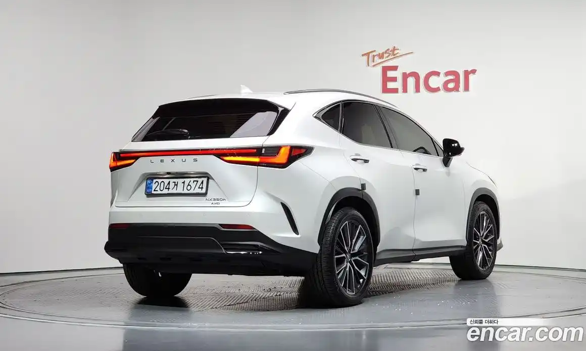 Lexus NX 2024 2.5 гидро, фото 2