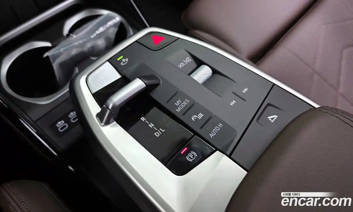 BMW X1 2025 2.0 гидро, фото 12