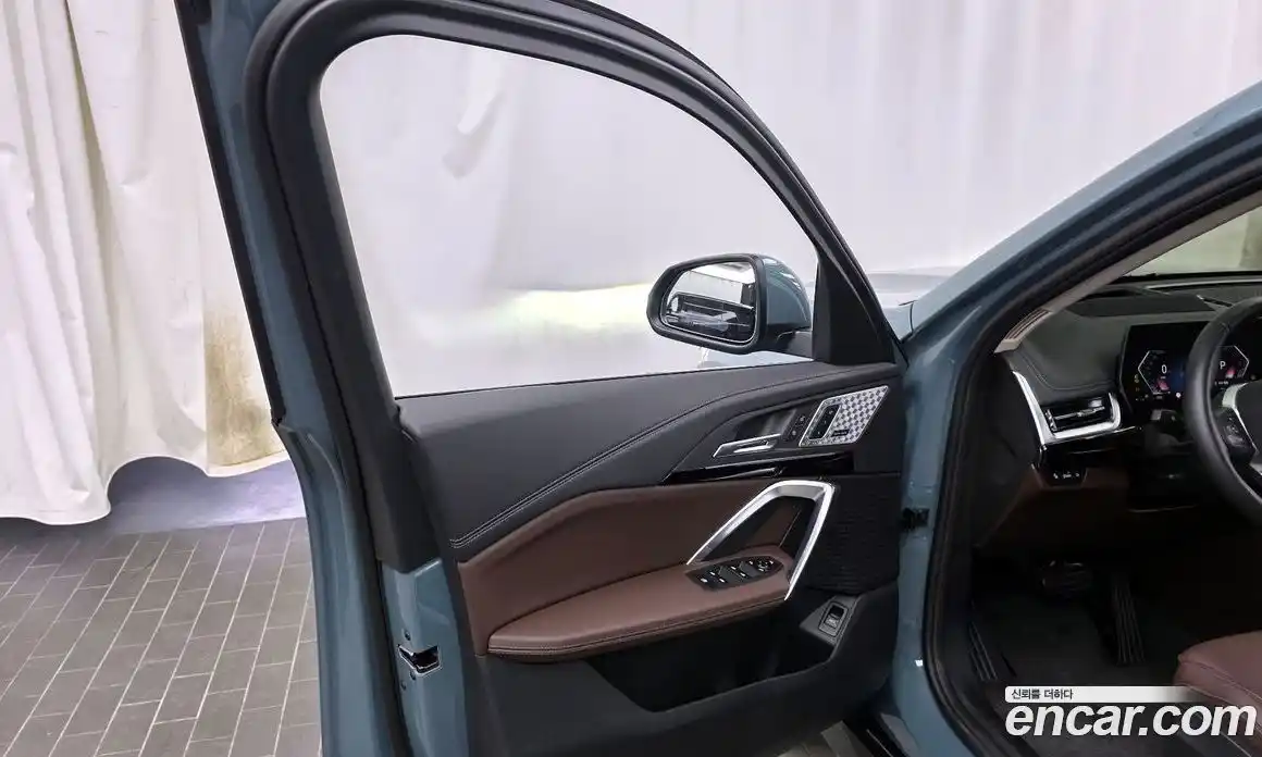 BMW X1 2025 2.0 гидро, фото 14