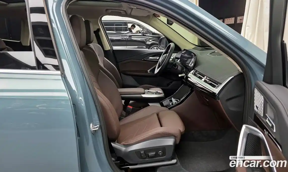 BMW X1 2025 2.0 гидро, фото 17