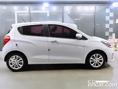Chevrolet Spark 2018 1.0 автомат (гидро), миниатюра 3