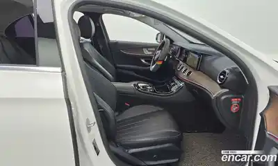 Mercedes-Benz E-Class 2018 1.9 гидро, миниатюра 11