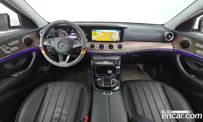 Mercedes-Benz E-Class 2018 1.9 гидро, миниатюра 7